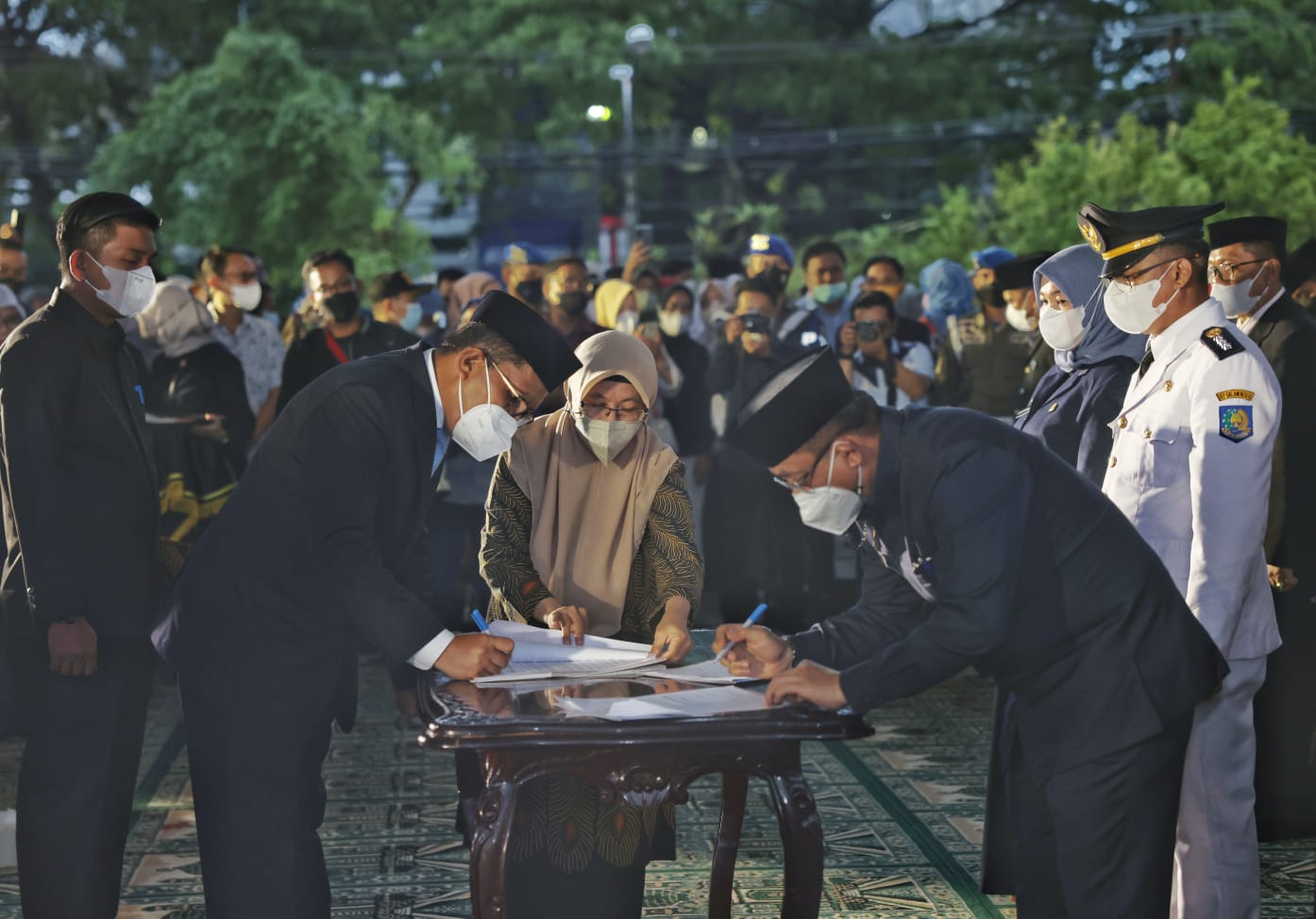 Danny-Fatma Zikir Bersama Para Pejabatnya, Beri Penugasan Untuk Sukseskan Vaksinasi 100 Persen